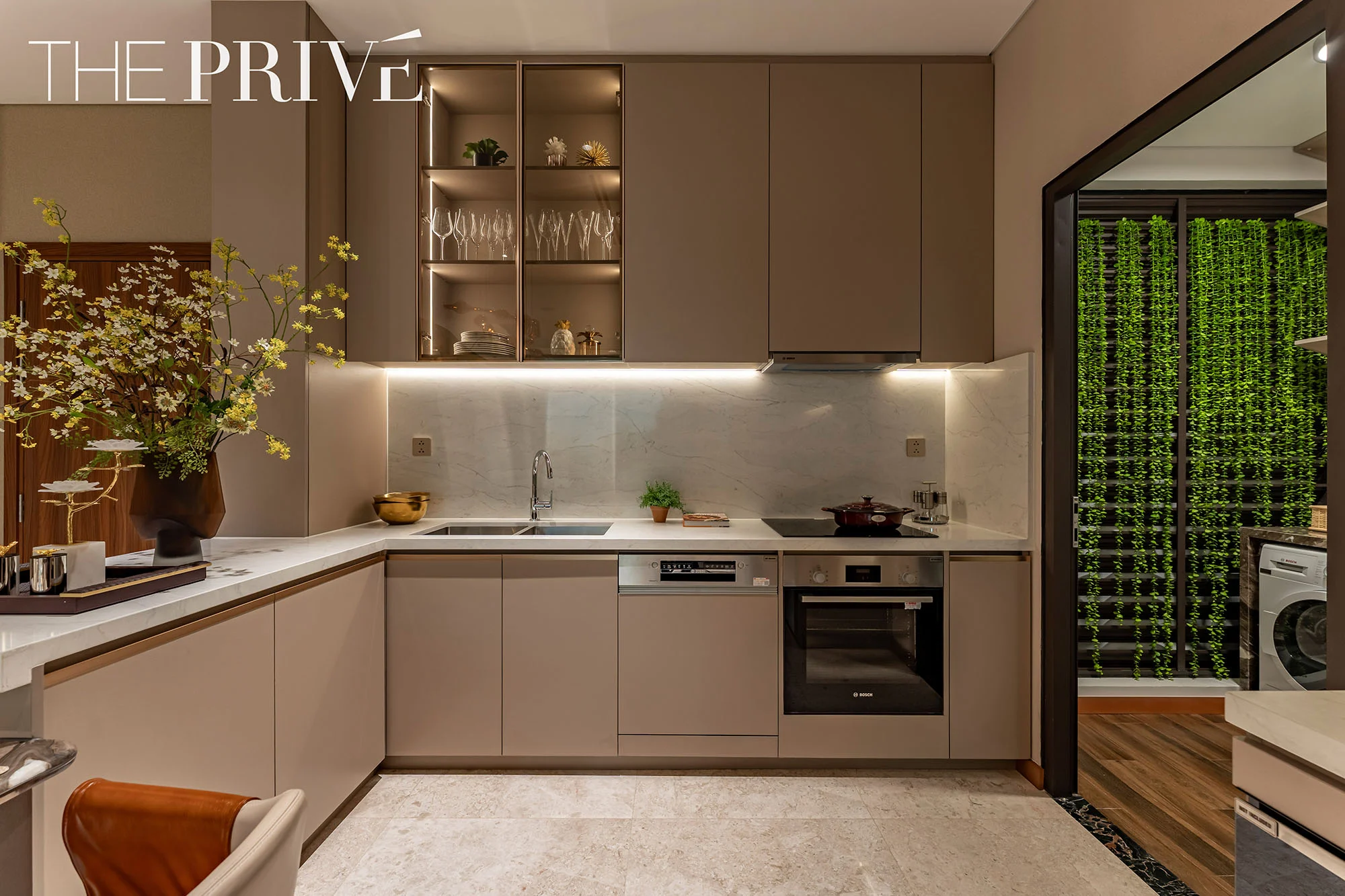 THE PRIVÉ - 80