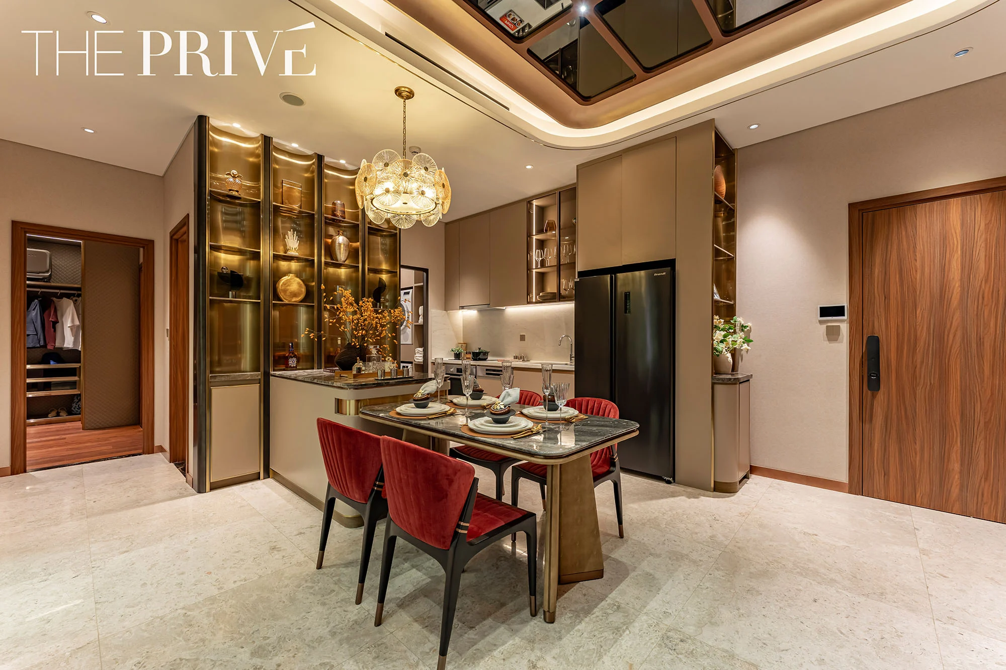 THE PRIVÉ - 72