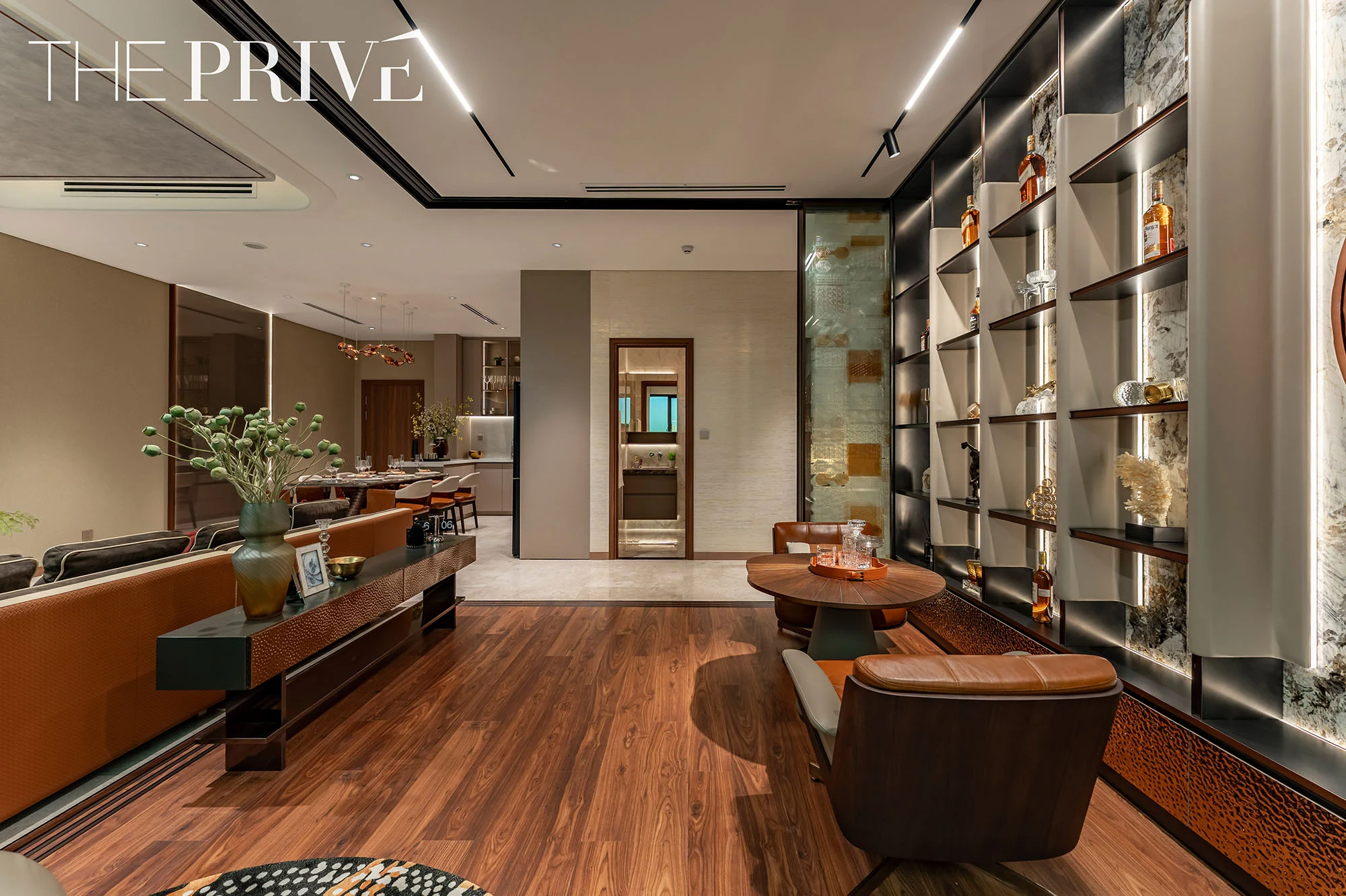 THE PRIVÉ - 82